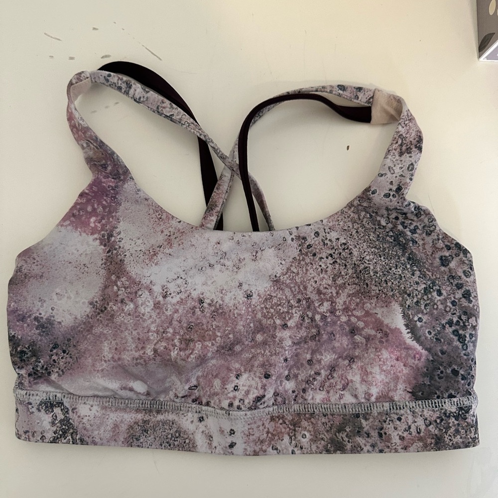 Lululemon sports bra